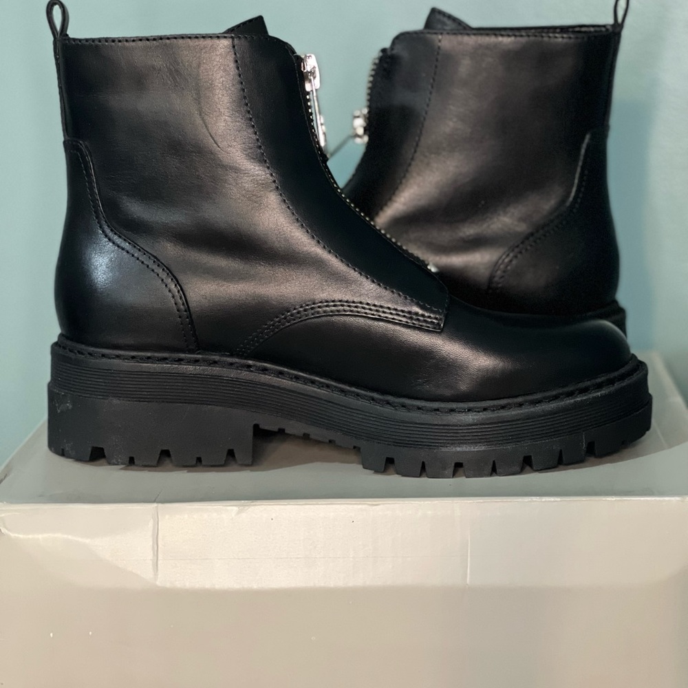 Marc Fisher Zippa Boots